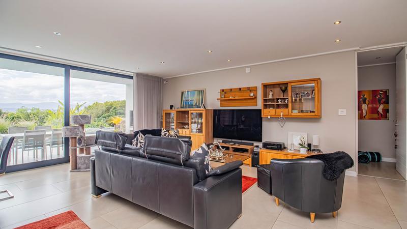 5 Bedroom Property for Sale in Plettenberg Bay Western Cape